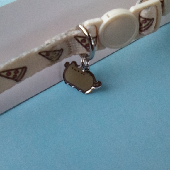 Pusheen adjustable pizza collar for pet NWT - Picture 4 of 10